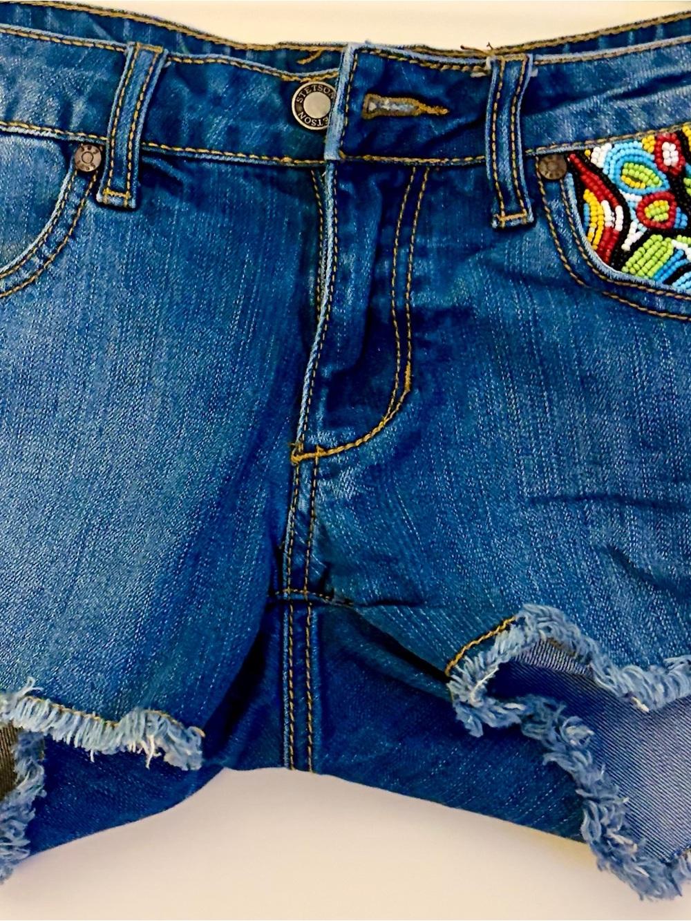 Stetson Denim Cutoff Shorts with Beaded Pocket Accent sz 6